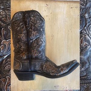 Laredo size 9.5 black and grey boots